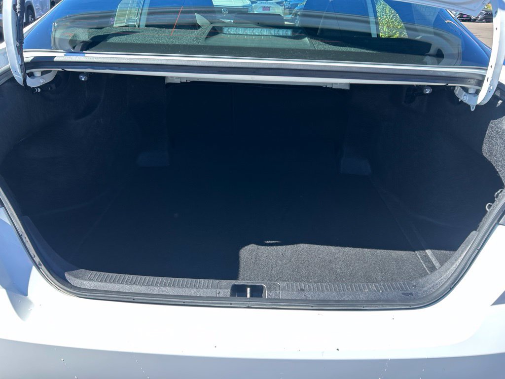 Used 2025 Toyota Camry SE FWD image 18