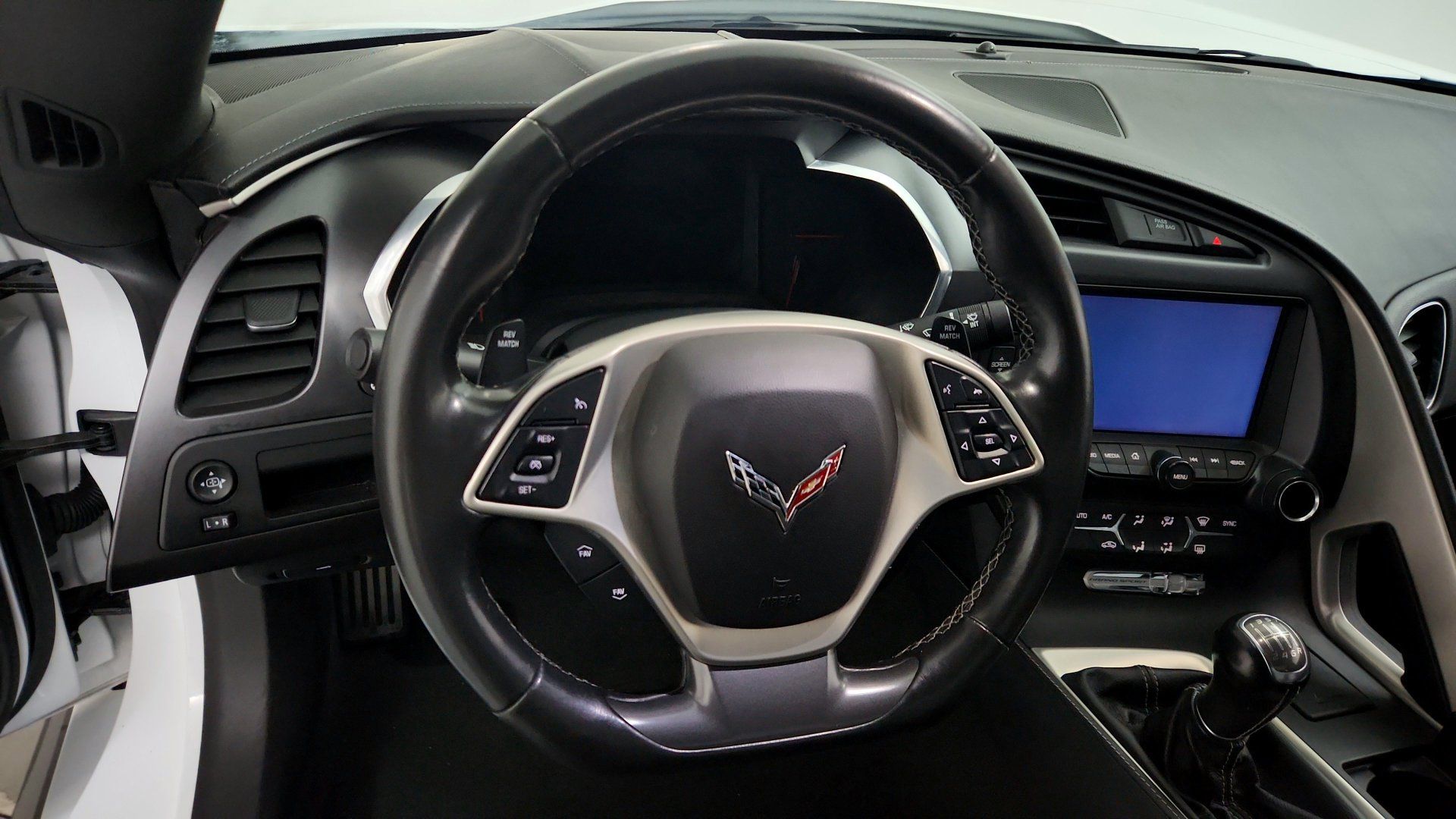 Used 2017 Chevrolet Corvette Grand Sport w/ Carbon Flash Badge Package RWD image 18