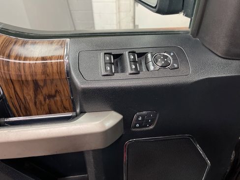 Used 2020 Ford F150 Lariat image 20