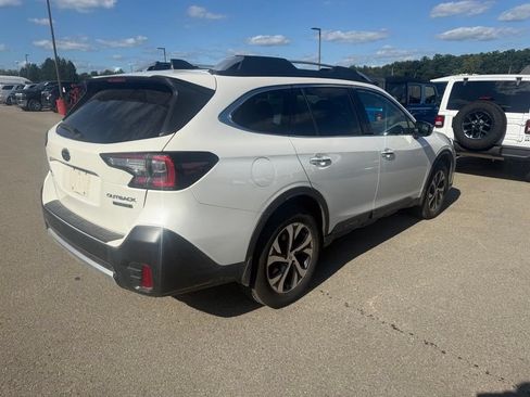 Used 2020 Subaru Outback Touring w/ Popular Package #2 AWD/4WD image 14