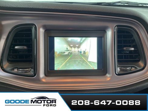 Used 2023 Dodge Challenger SXT w/ Blacktop Package image 21