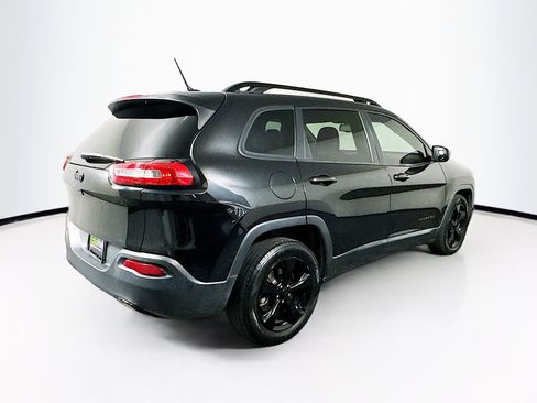 Used 2015 Jeep Cherokee Latitude w/ Comfort/Convenience Group FWD image 9