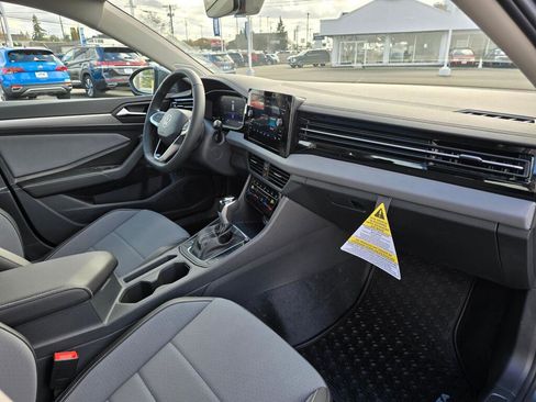 New 2026 Volkswagen Jetta SE FWD image 45
