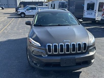 Used 2018 Jeep Cherokee Latitude Plus w/ Cold Weather Group