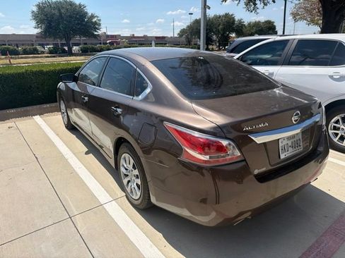Used 2015 Nissan Altima 2.5 FWD image 4