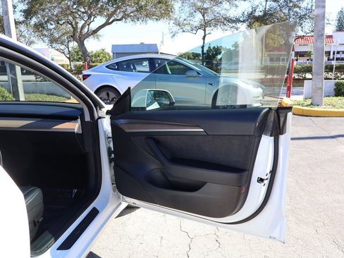 Used 2022 Tesla Model 3 Long Range image 25