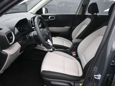 New 2026 Hyundai Venue SEL FWD image 10