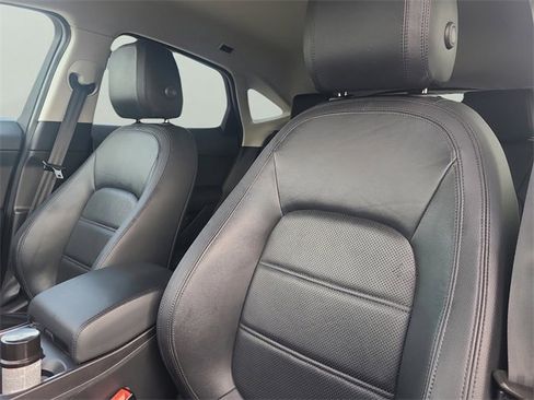 Used 2020 Jaguar E-PACE image 24
