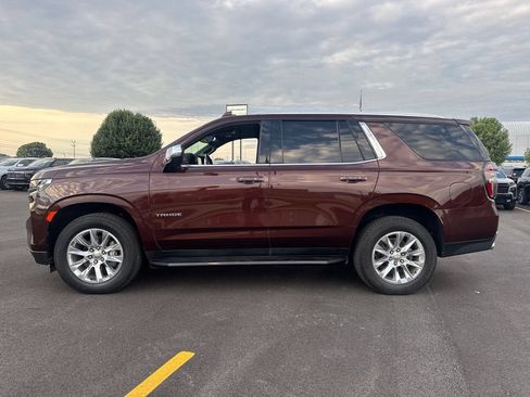 Used 2023 Chevrolet Tahoe Premier AWD/4WD image 3