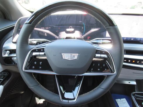 New 2026 Cadillac Lyriq Luxury RWD image 23