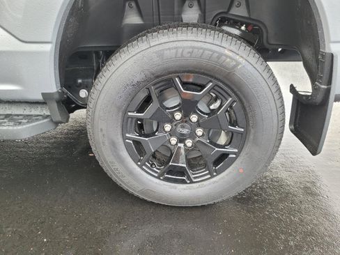 New 2025 Ford F150 Lightning XLT image 9