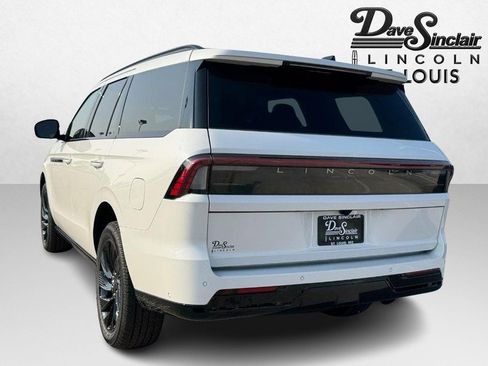 New 2025 Lincoln Navigator Reserve w/ Jet Appearance Package image 7