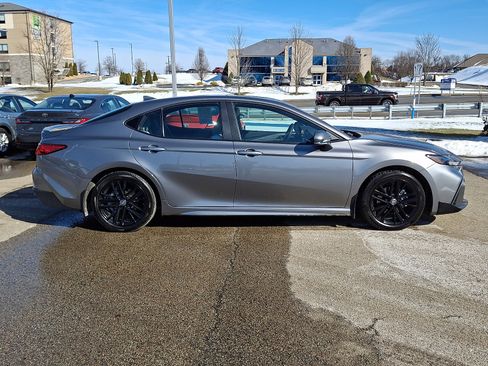 Certified 2026 Toyota Camry SE w/ Convenience Package image 7