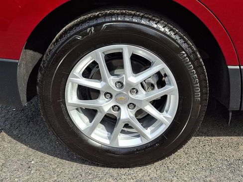 Used 2024 Chevrolet Equinox LT AWD/4WD image 34