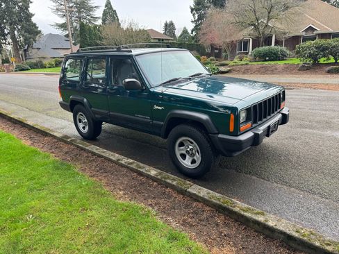 Used 1998 Jeep Cherokee Sport image 7
