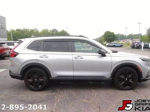 Used 2024 Honda CR-V Sport Touring image 8