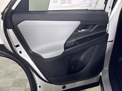 New 2026 Subaru Solterra Limited image 18