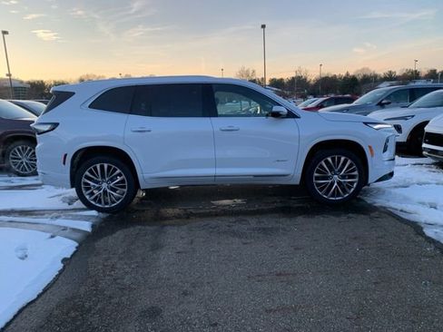 New 2026 Buick Enclave Avenir w/ Super Cruise Package image 3