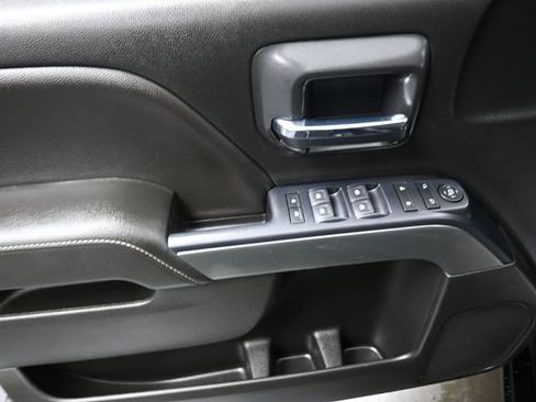 Used 2018 Chevrolet Silverado 1500 LT w/ All Star Edition image 13