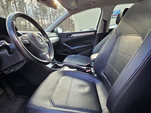 Used 2013 Volkswagen Passat 2.5 SE image 20