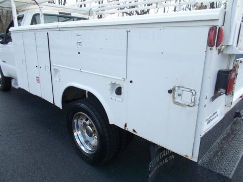 Used 2004 Ford F450 XL image 5