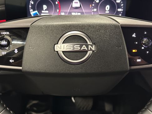 Used 2025 Nissan Murano SL AWD/4WD image 16