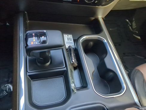 Used 2024 Chevrolet Silverado 1500 High Country w/ Technology Package image 26