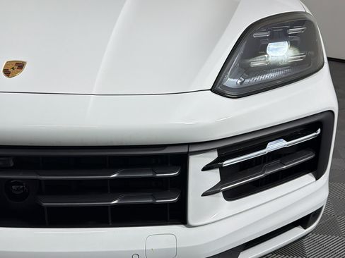 Used 2026 Porsche Cayenne image 11