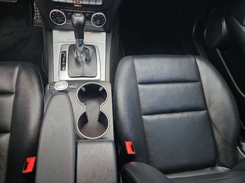 Used 2014 Mercedes-Benz C 250 Sedan image 21