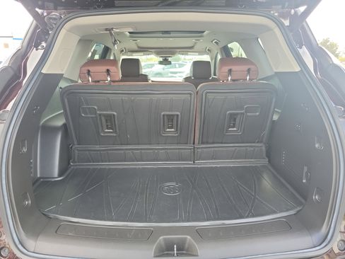 Used 2021 Buick Enclave Avenir w/ Avenir Technology Package image 10