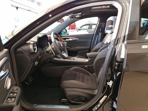 New 2025 Alfa Romeo Tonale image 14