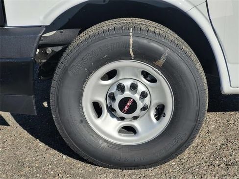 New 2025 GMC Savana 2500 w/ Driver Convenience Package image 10