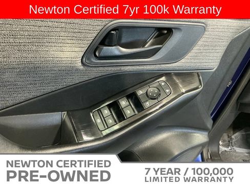 Used 2023 Nissan Rogue S AWD/4WD image 34