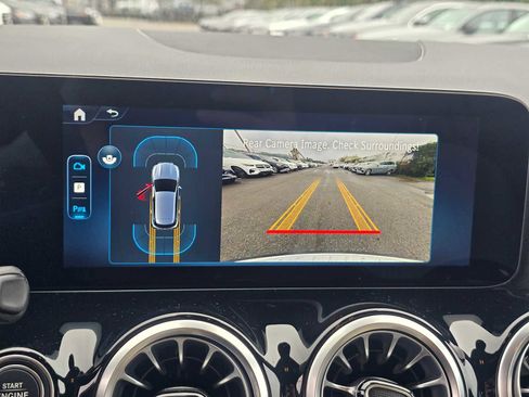 Used 2025 Mercedes-Benz GLA 250 4MATIC image 30