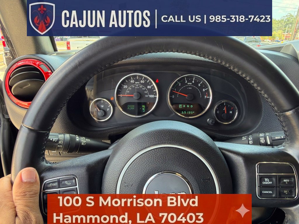 Used 2018 Jeep Wrangler Unlimited Rubicon w/ Connectivity Group AWD/4WD image 33