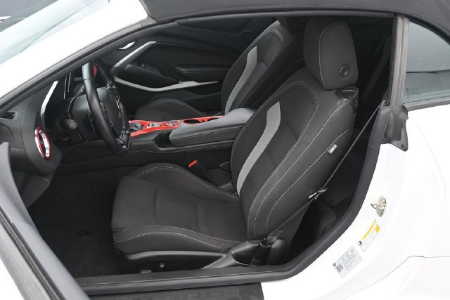 Used 2023 Chevrolet Camaro LT RWD image 10