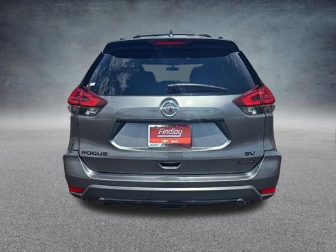Used 2018 Nissan Rogue SV w/ Premium Package FWD image 5