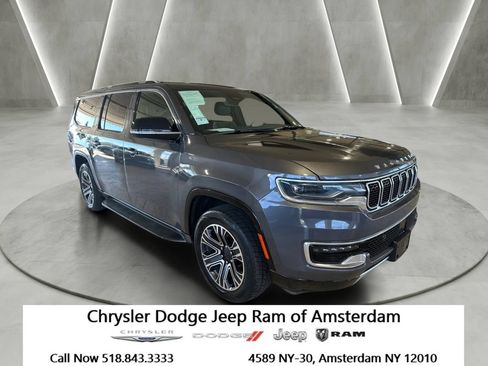 Used 2023 Jeep Wagoneer L Series II AWD/4WD image 1
