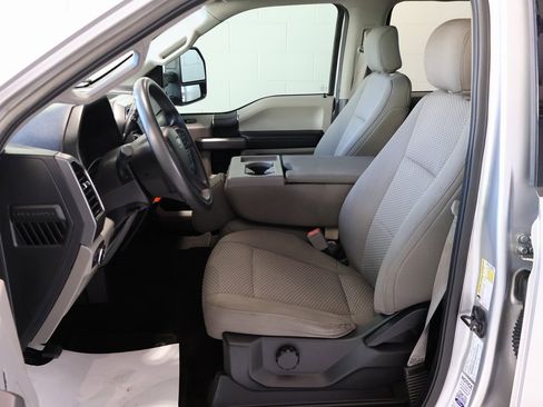 Used 2019 Ford F250 XLT image 13