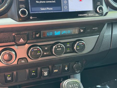 Used 2023 Toyota Tacoma TRD Pro AWD/4WD image 23