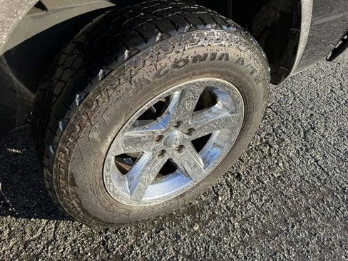 Used 2011 RAM 1500 Sport w/ Remote Start & Security Group image 16