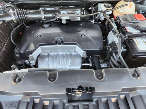 Used 2020 Chevrolet Blazer LT image 30