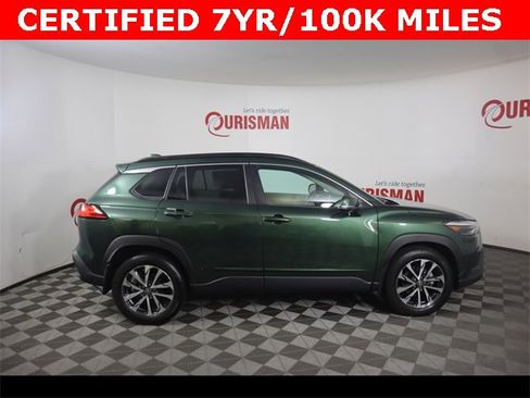 Used 2024 Toyota Corolla Cross XLE image 9