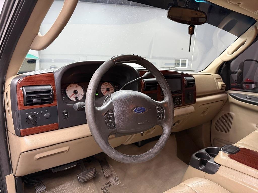 Used 2005 Ford F250 XL AWD/4WD image 15