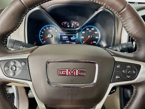 Used 2017 GMC Canyon SLT w/ Driver Alert Package AWD/4WD image 16
