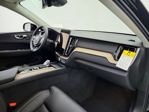 New 2026 Volvo XC60 B5 Ultra w/ Climate Package AWD/4WD image 13