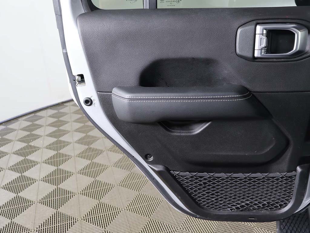 Used 2023 Jeep Wrangler Unlimited Sahara w/ Cold Weather Group AWD/4WD image 20