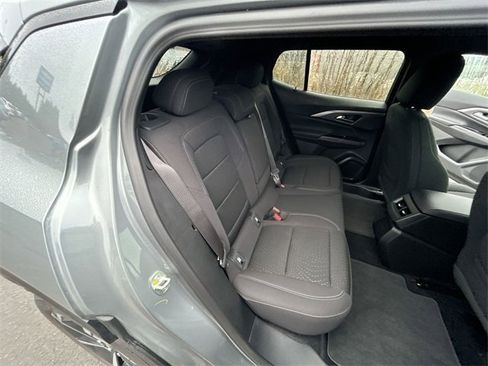 Used 2025 Chevrolet Equinox EV LT w/ Comfort Package image 25