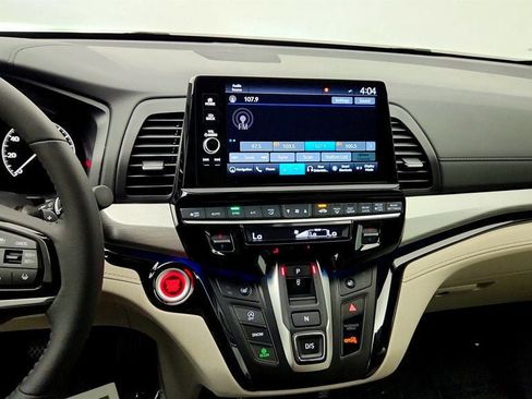 Used 2026 Honda Odyssey Touring image 18