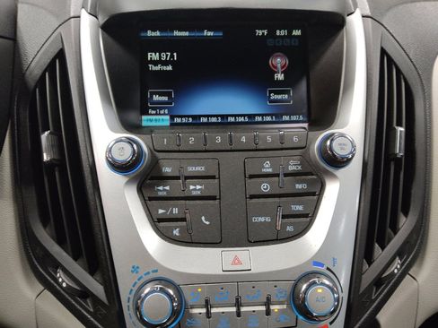 Used 2017 Chevrolet Equinox LS FWD image 25
